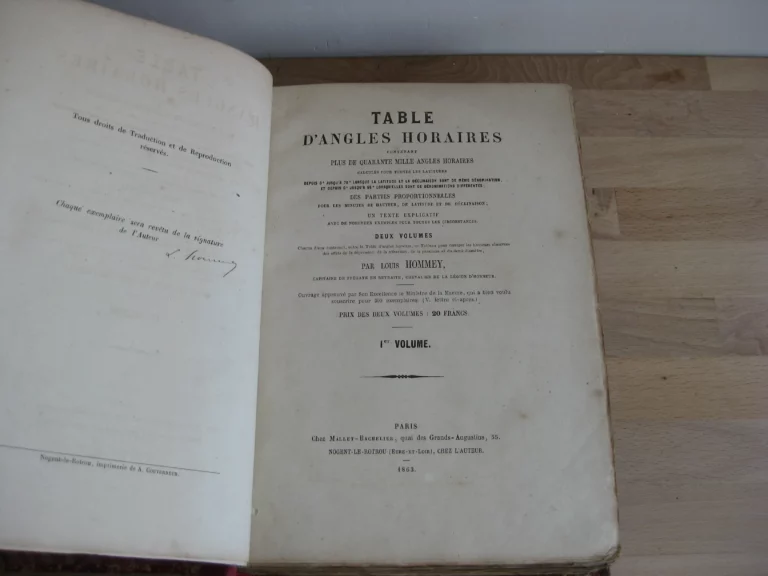 Table d’angles horaires contenant plus de quarante mille horaires Table d’angles horaires contenant plus de quarante mille horaires