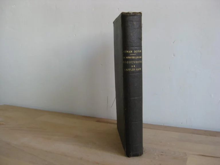 La merveilleuse découverte de Raffles Haw - Première édition en français