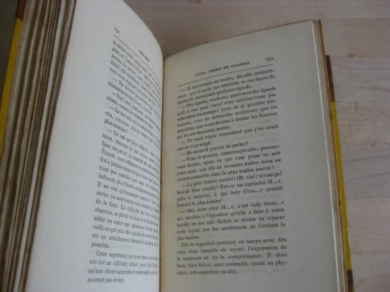 Mémoires d’une femme de chambre écrits par elle-même en 1786 Mémoires d’une femme de chambre écrits par elle-même en 1786