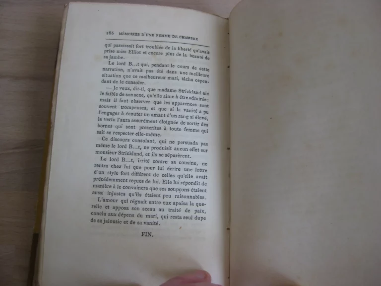 Mémoires d’une femme de chambre écrits par elle-même en 1786 Mémoires d’une femme de chambre écrits par elle-même en 1786
