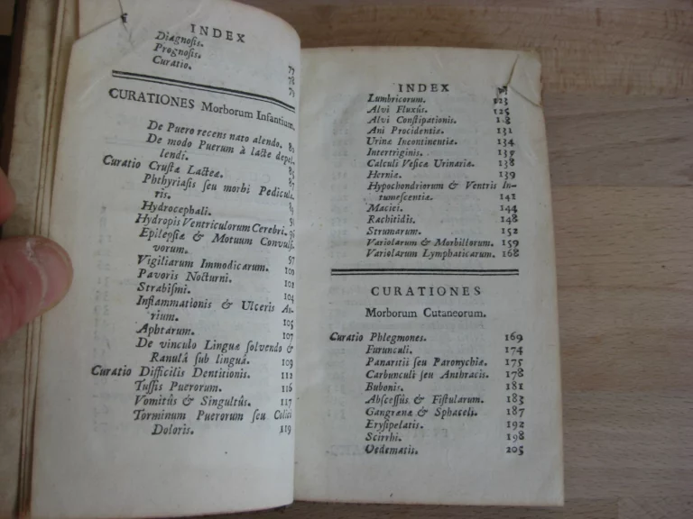 Curationes morborum 2 tomes, complet - Jacques Lazerme Curationes morborum 2 tomes, complet - Jacques Lazerme