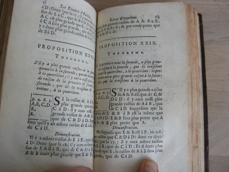 Les Elemens d'Euclide expliquez d'une manière nouvelle & trés-facile Les Elemens d'Euclide expliquez d'une manière nouvelle & trés-facile