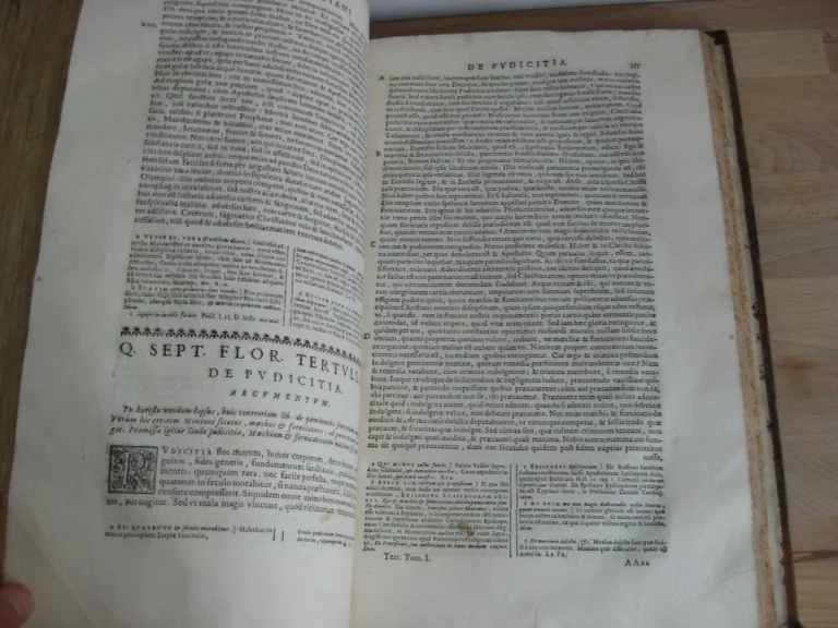 Q. Septimii Florentis Tertulliani Opera - 1664 Q. Septimii Florentis Tertulliani Opera - 1664