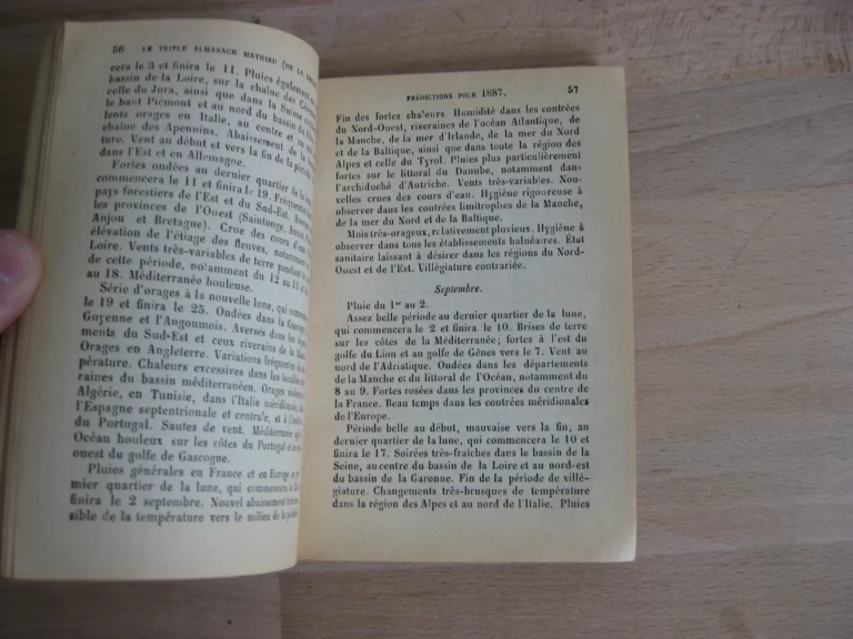 Le double Almanach Mathieu / Le triple Almanach Mathieu (de la Drôme), 2 vols.