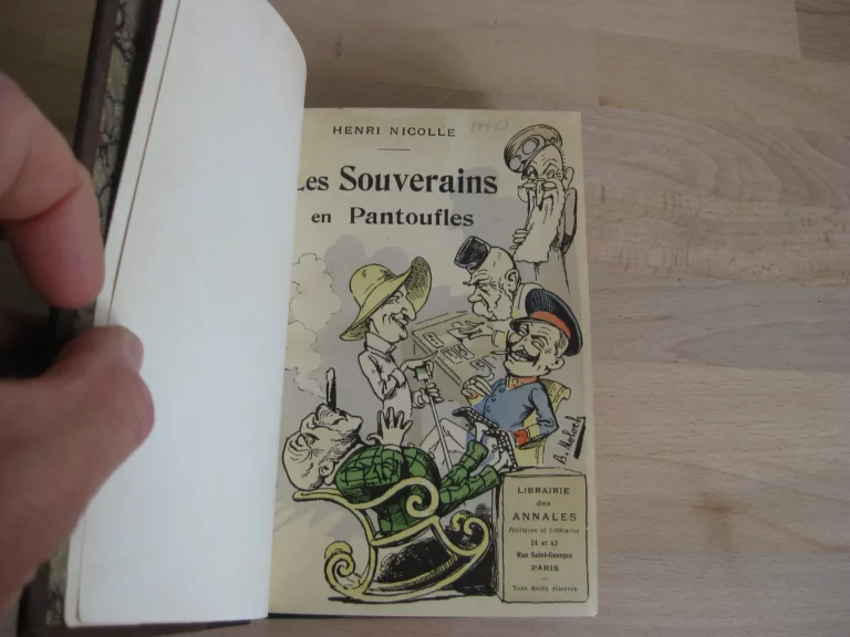 Les souverains en pantoufles - Henri Nicolle Les souverains en pantoufles - Henri Nicolle