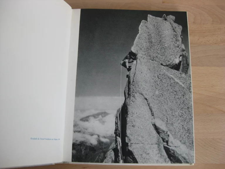 Neige et roc. Gaston Rebuffat, édition originale signée Neige et roc. Gaston Rebuffat, édition originale signée