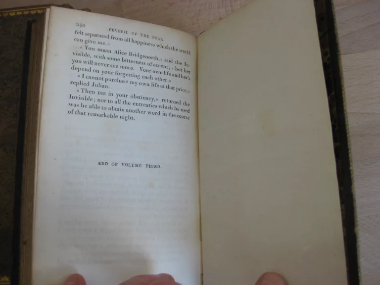 Peveril of the Peak, 4 tomes.  Sir Walter Scott