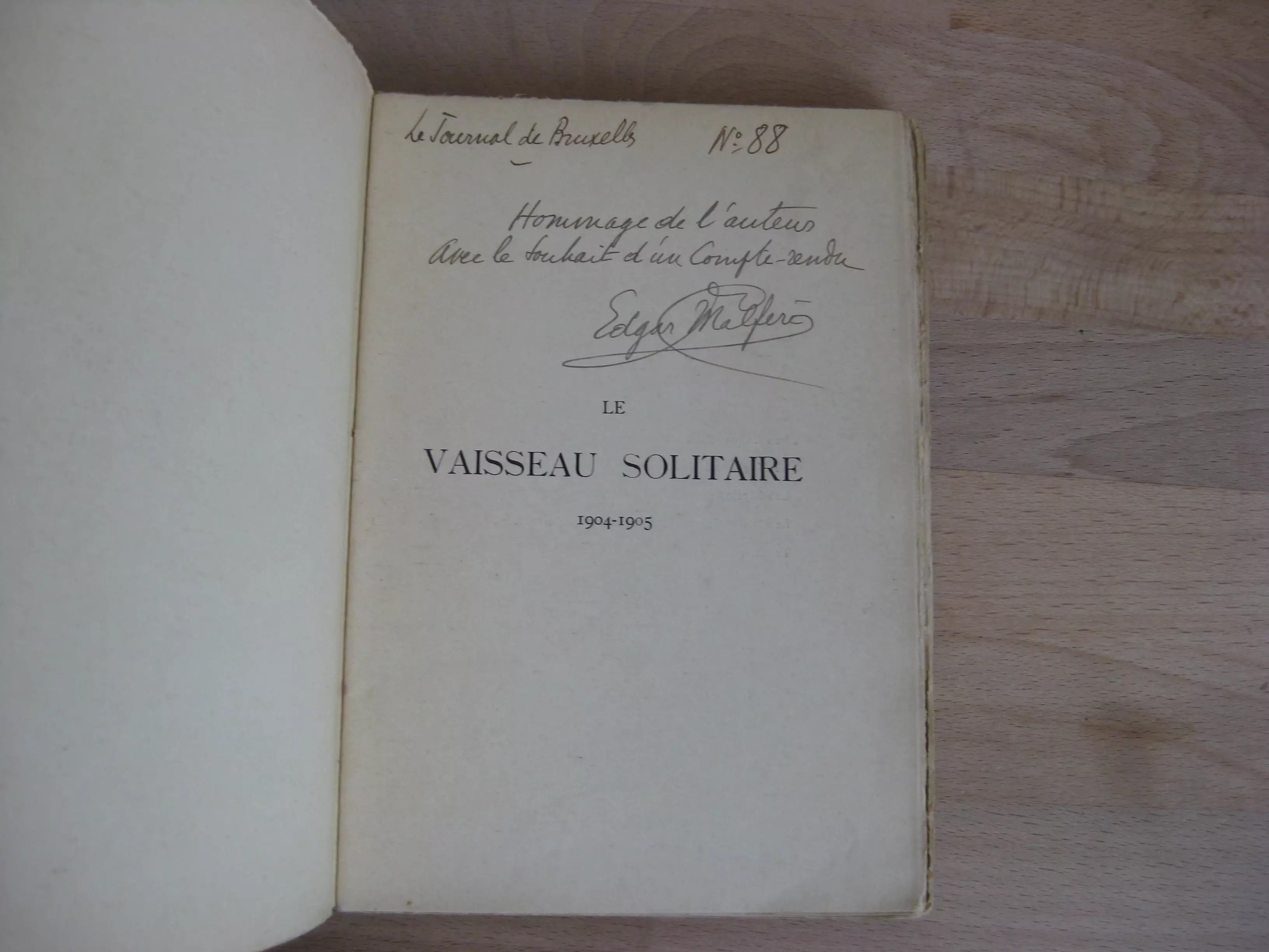 Le Vaisseau solitaire. Poèmes écrits à La Madeleine et à Bruxelles