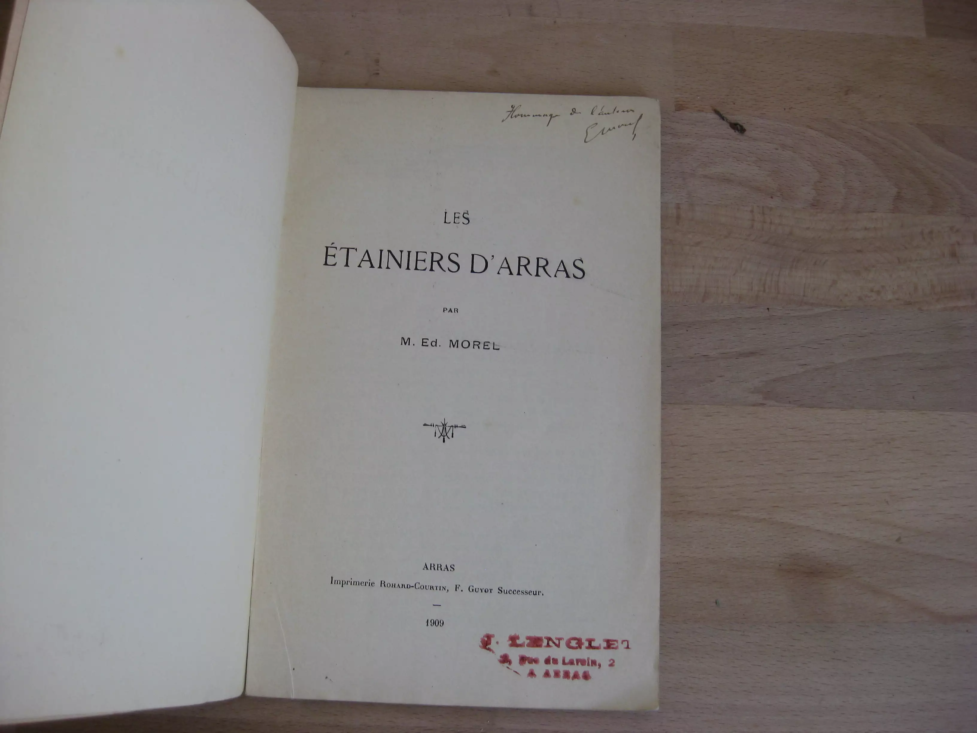 Les étainiers d’Arras, Ed. Morel Les étainiers d’Arras, Ed. Morel