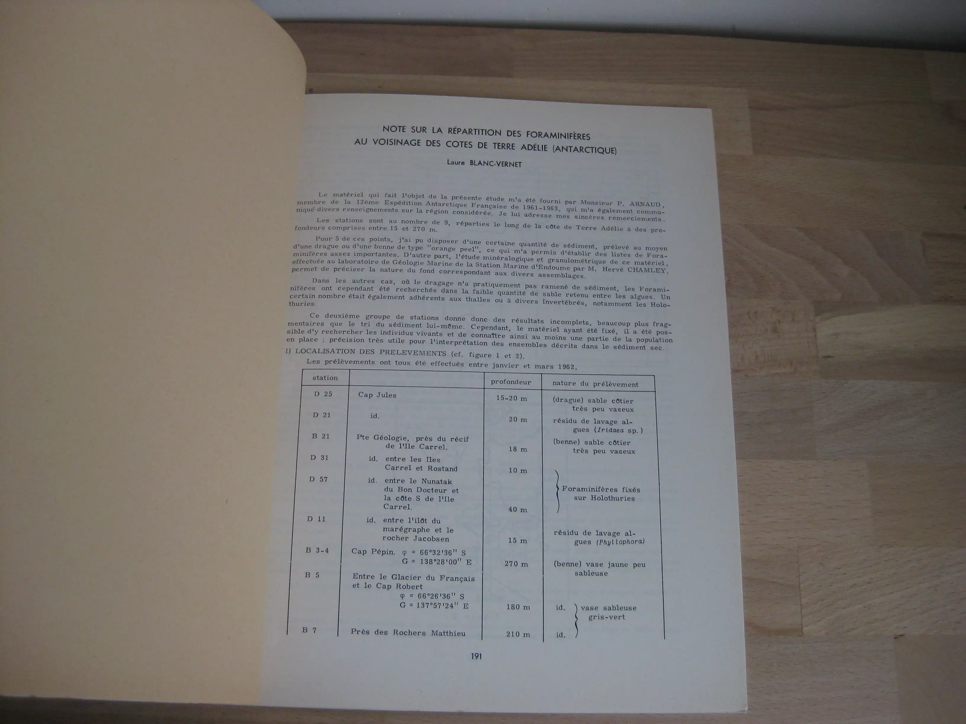 Note sur la répartition des foraminifères au voisinage des côtes de Terre Adéiie