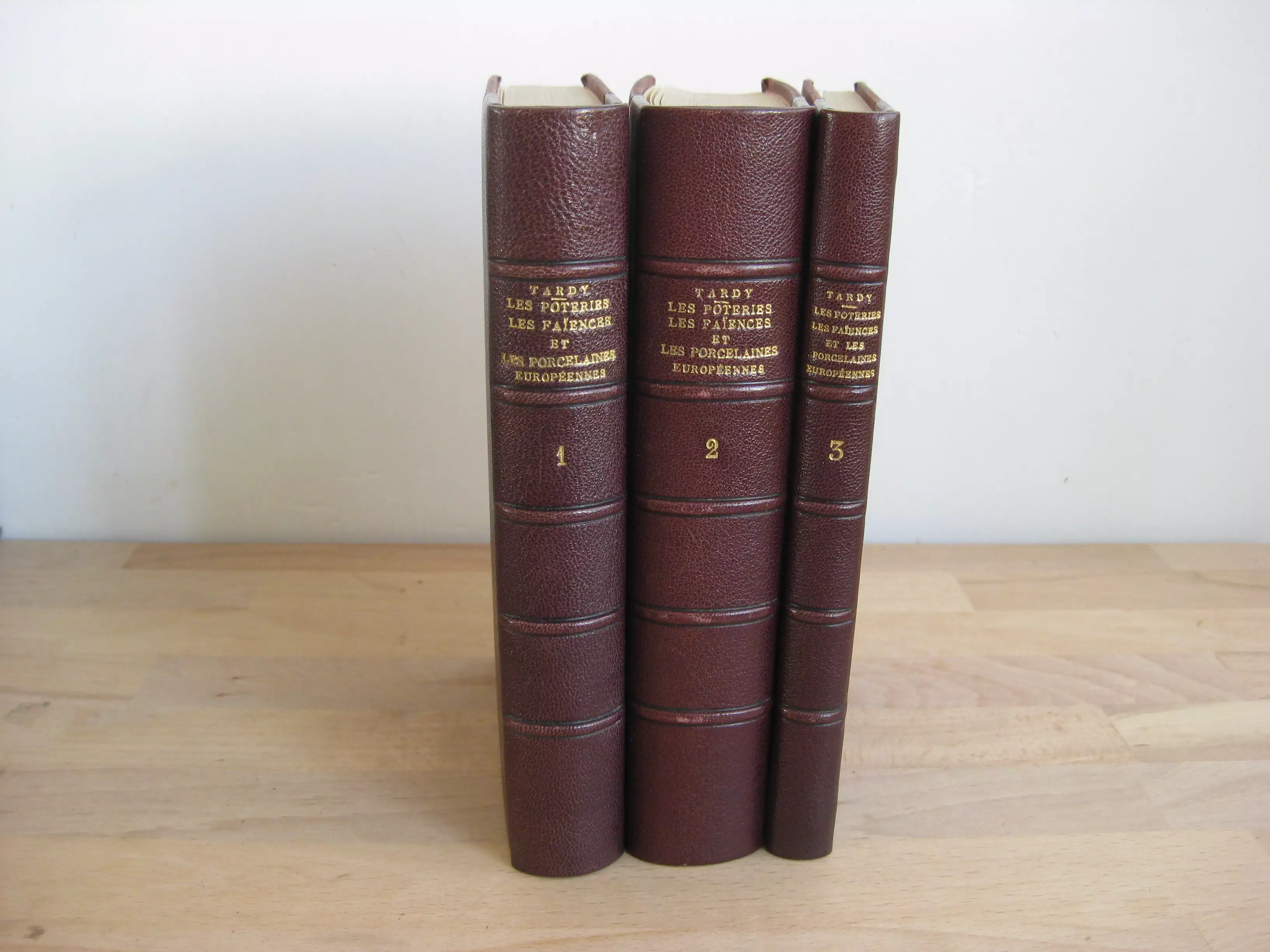 Les poteries – faïences – porcelaines européennes (France exceptée).