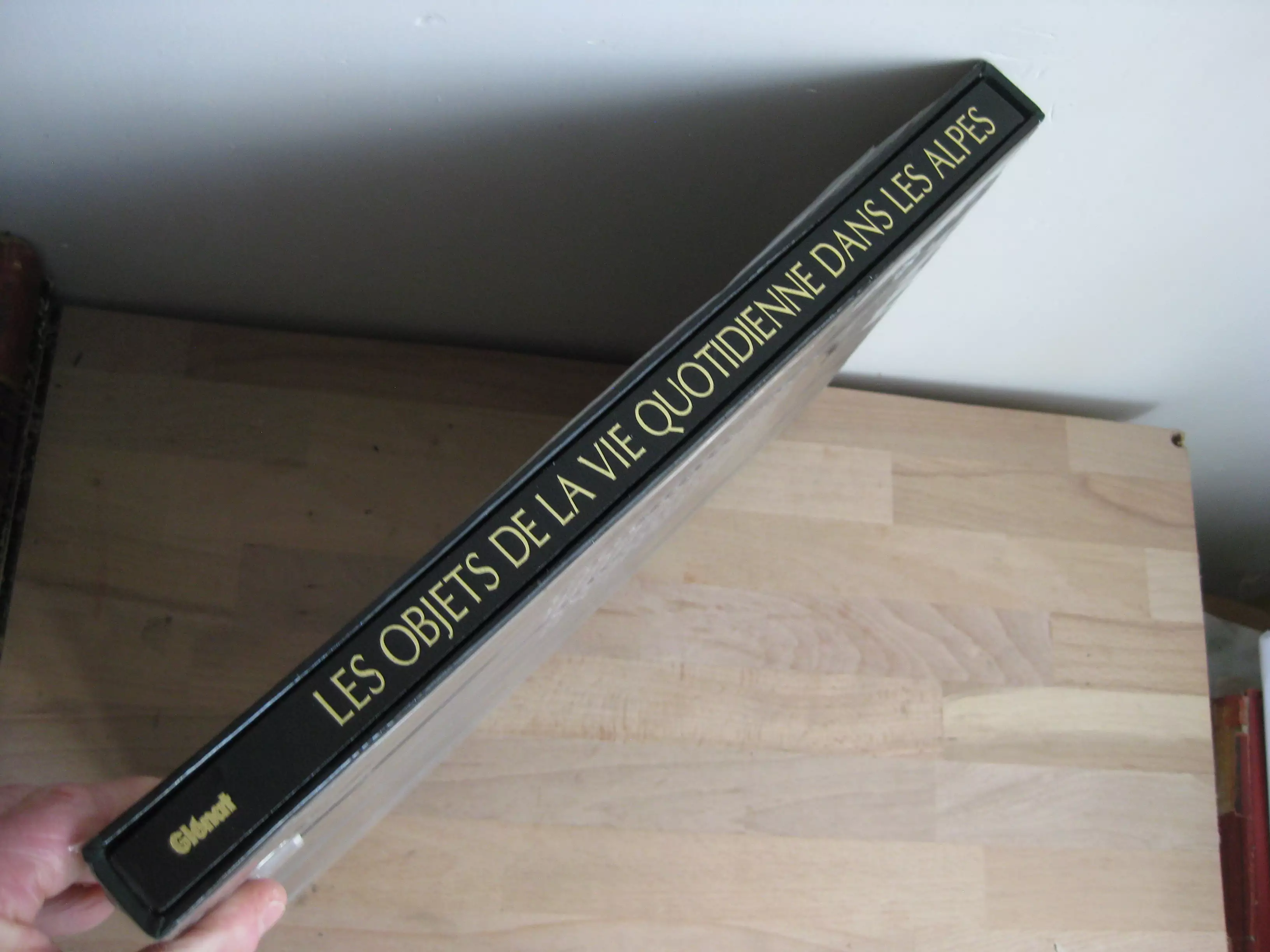 Les objets de la vie quotidienne dans les Alpes, Jean Guibal