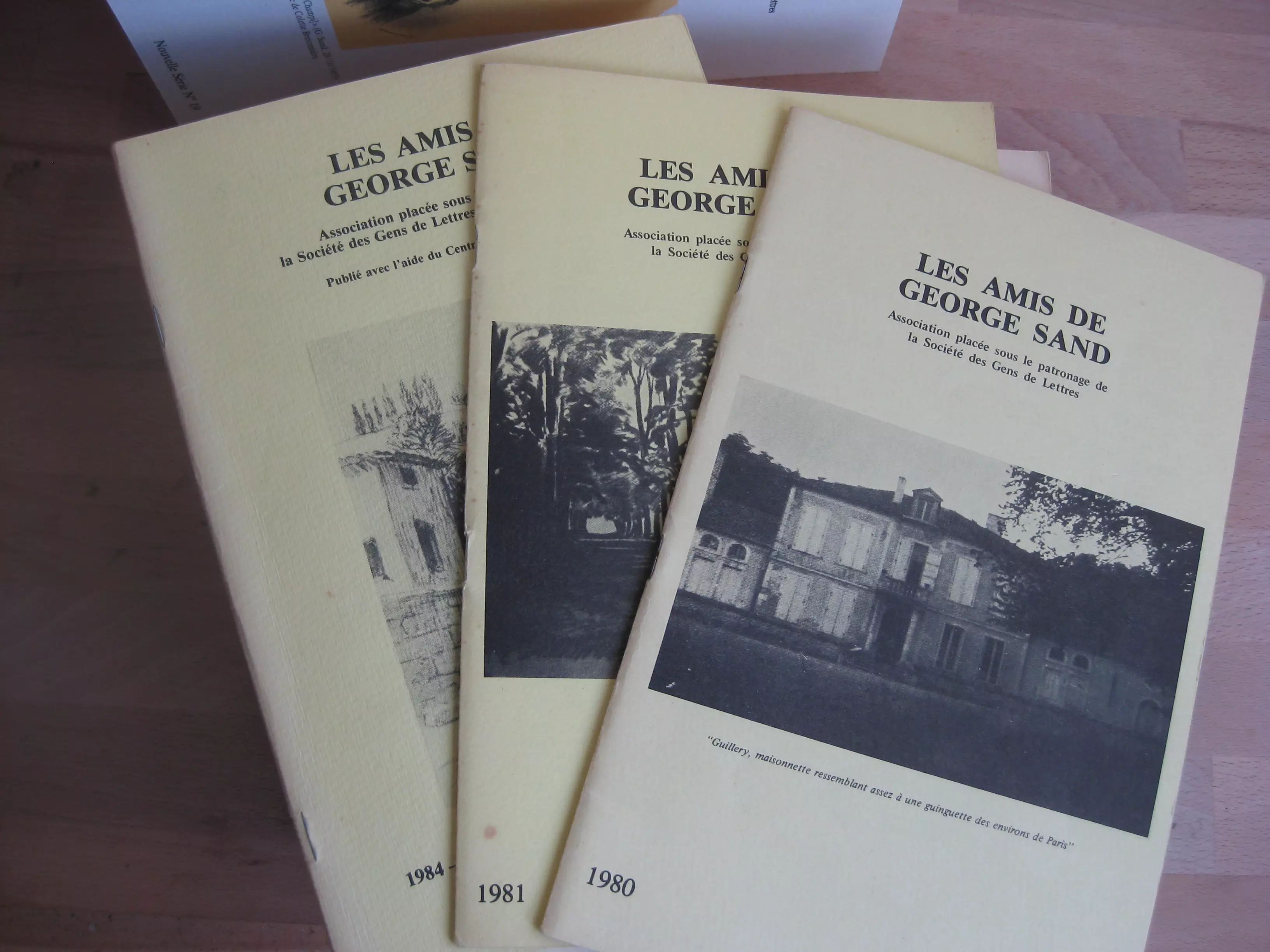 28 numéros de la revue Les amis de George Sand, 1980-2008 28 numéros de la revue Les amis de George Sand, 1980-2008