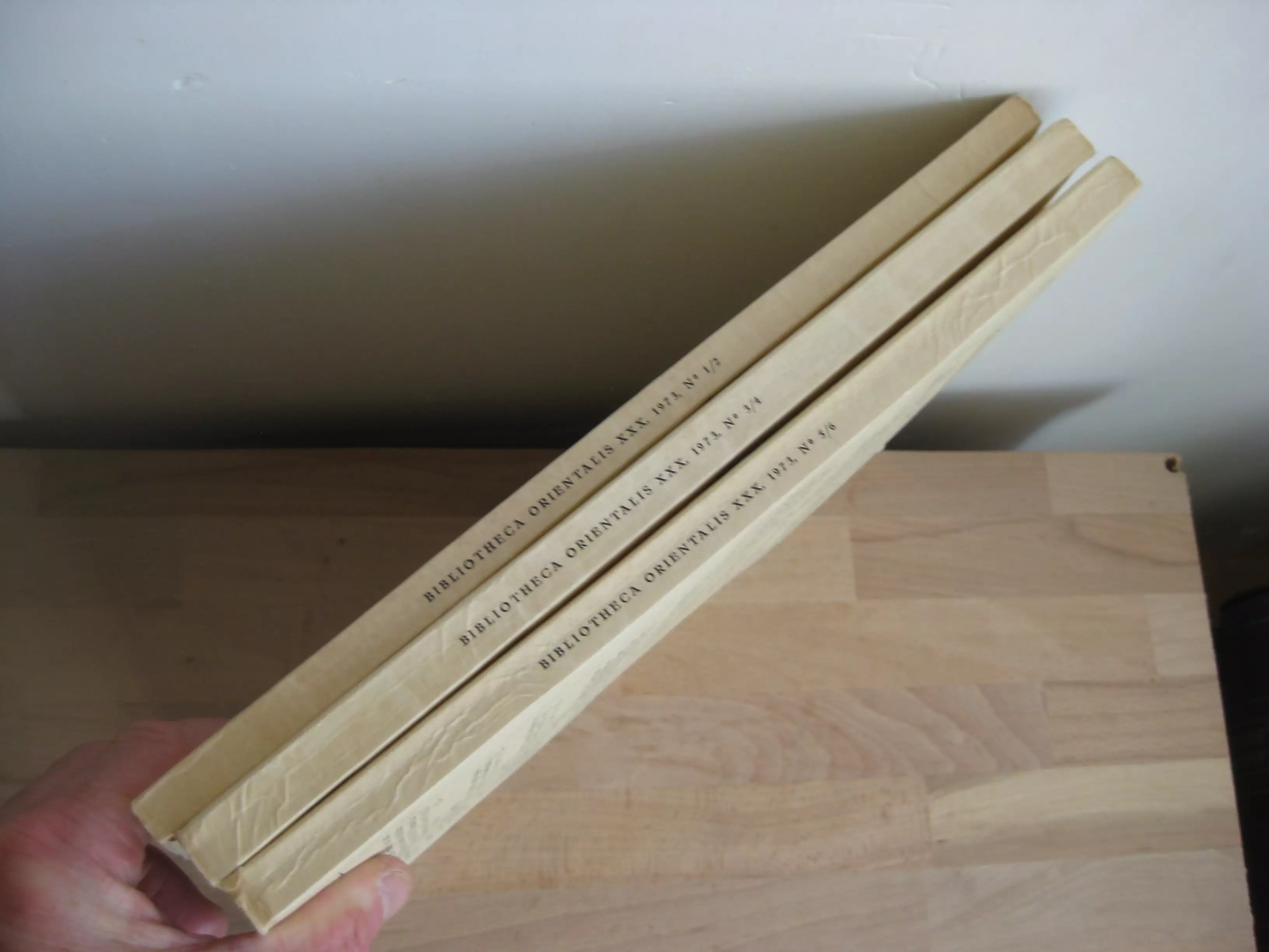 Bibliotheca Orientalis. Jaargang 30. 1973, 6 numéros en 3 volumes